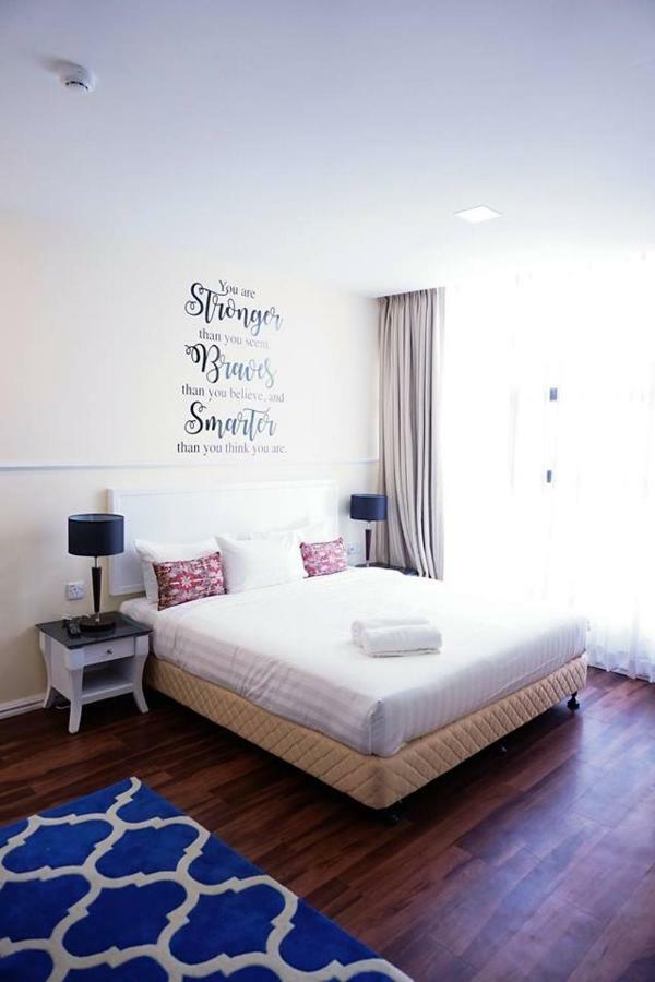 Ty Hotel Kuala Terengganu Extérieur photo